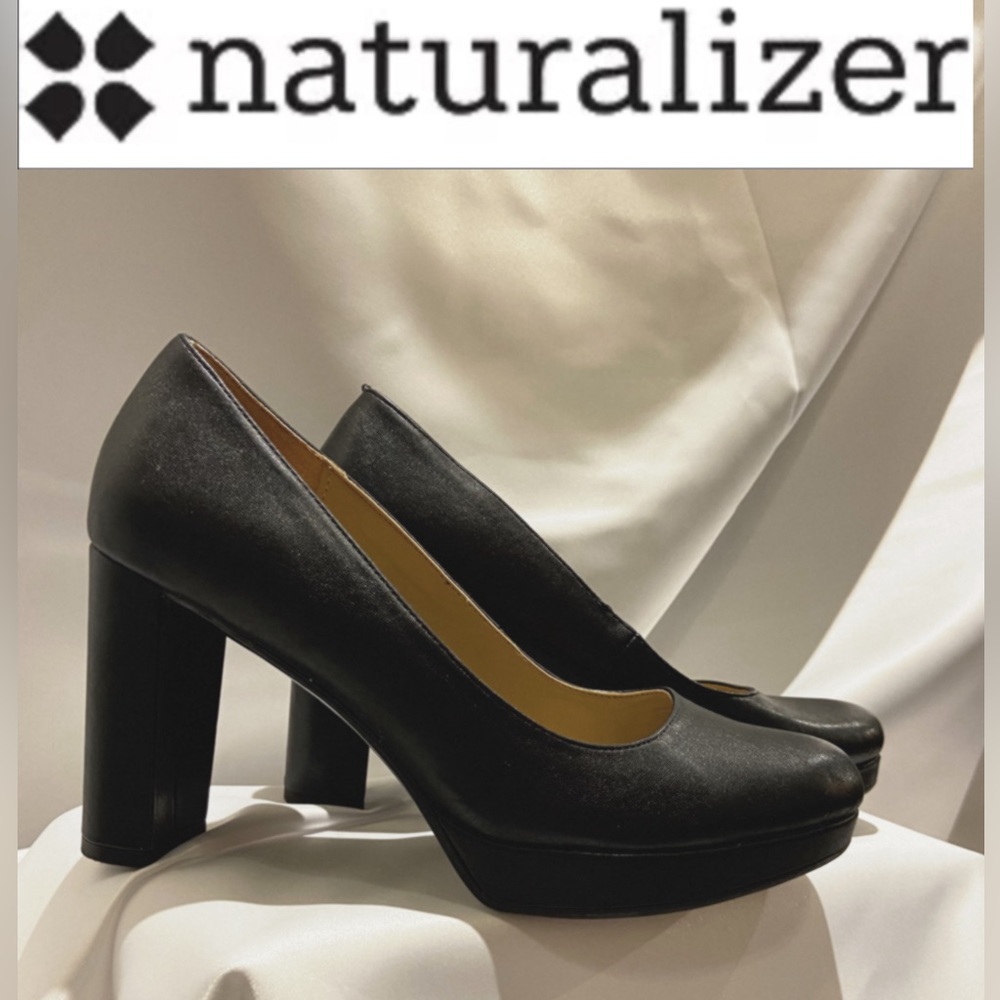 Black Leather Platform Chunky Heels w Cushioned Insoles, size 9